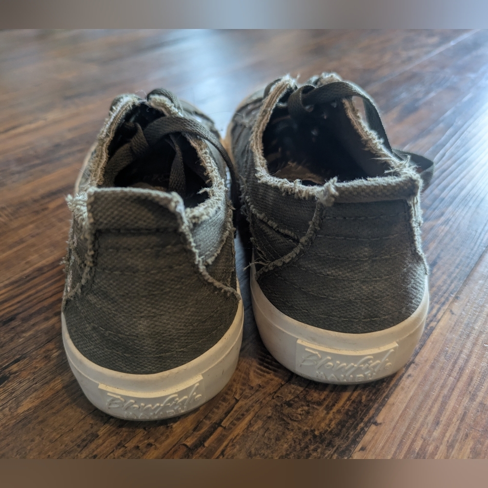 Floral Canvas Sneakers - Picture 4 of 5